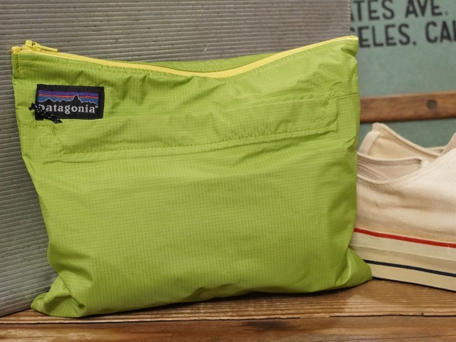 PATAGONIA : UPCYCLED SIMPLE POUCH L