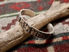 01BAE583-8D27-4BB8-BD25-