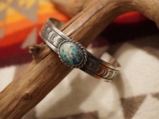 INDIAN JEWELRY : NAVAJO TURQUOISE SILVER BANGLE ” RICK ENRIQUEZ