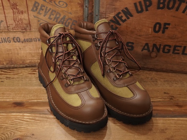 DANNER FEATHER LIGHT