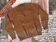 6881B084-6369-4863-B96F-